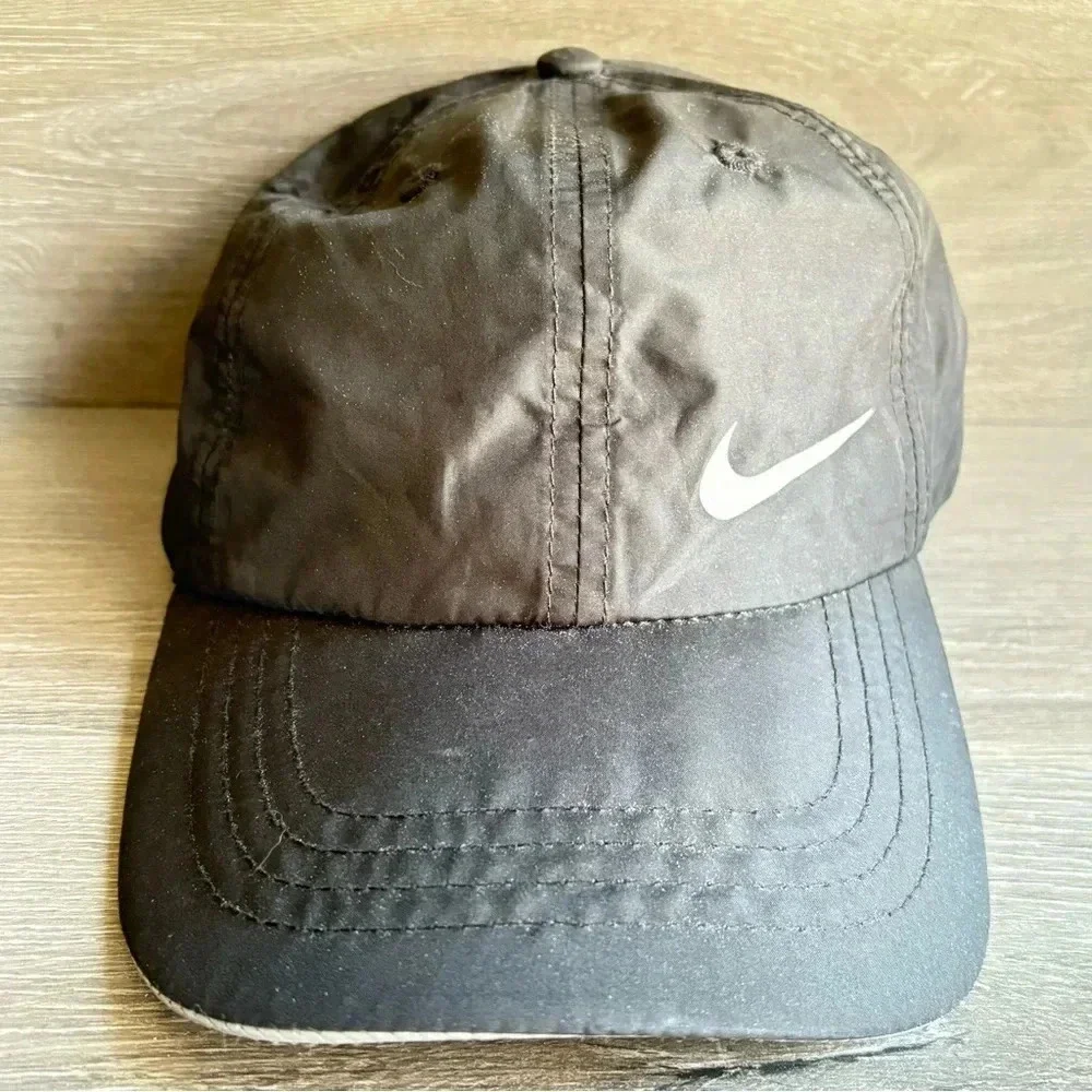 Nike Reflective Running Hat NWOT Unisex
